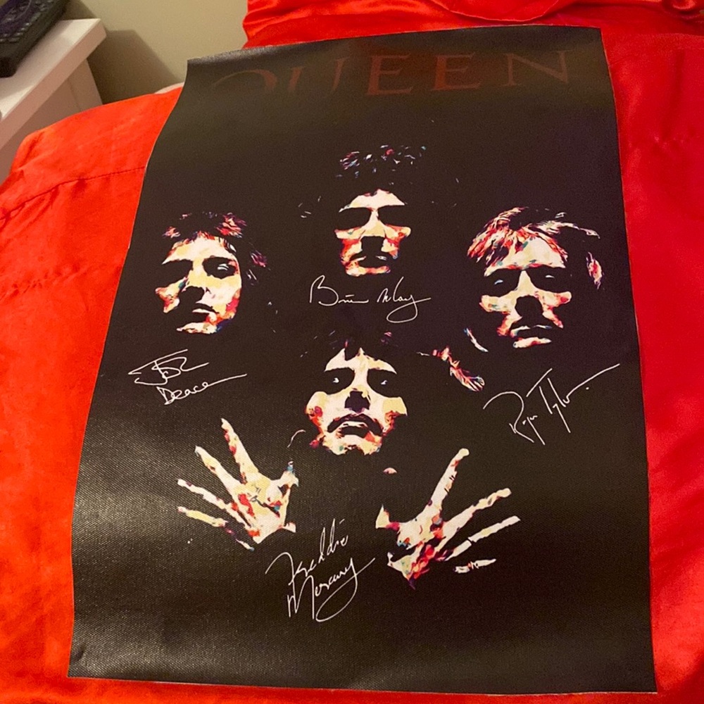 12x18 queen poster